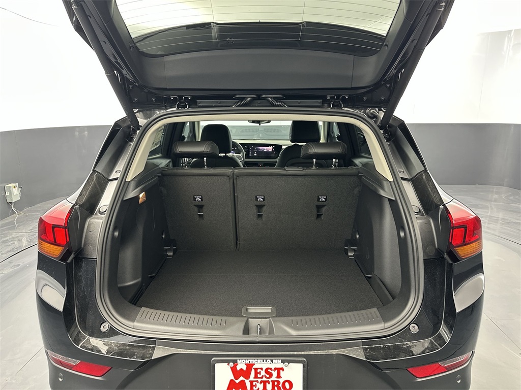 Vehicle image 20 of 25