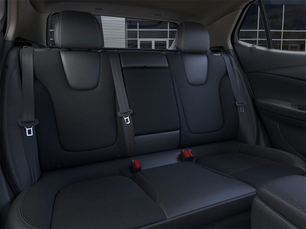 Vehicle image 17 of 24