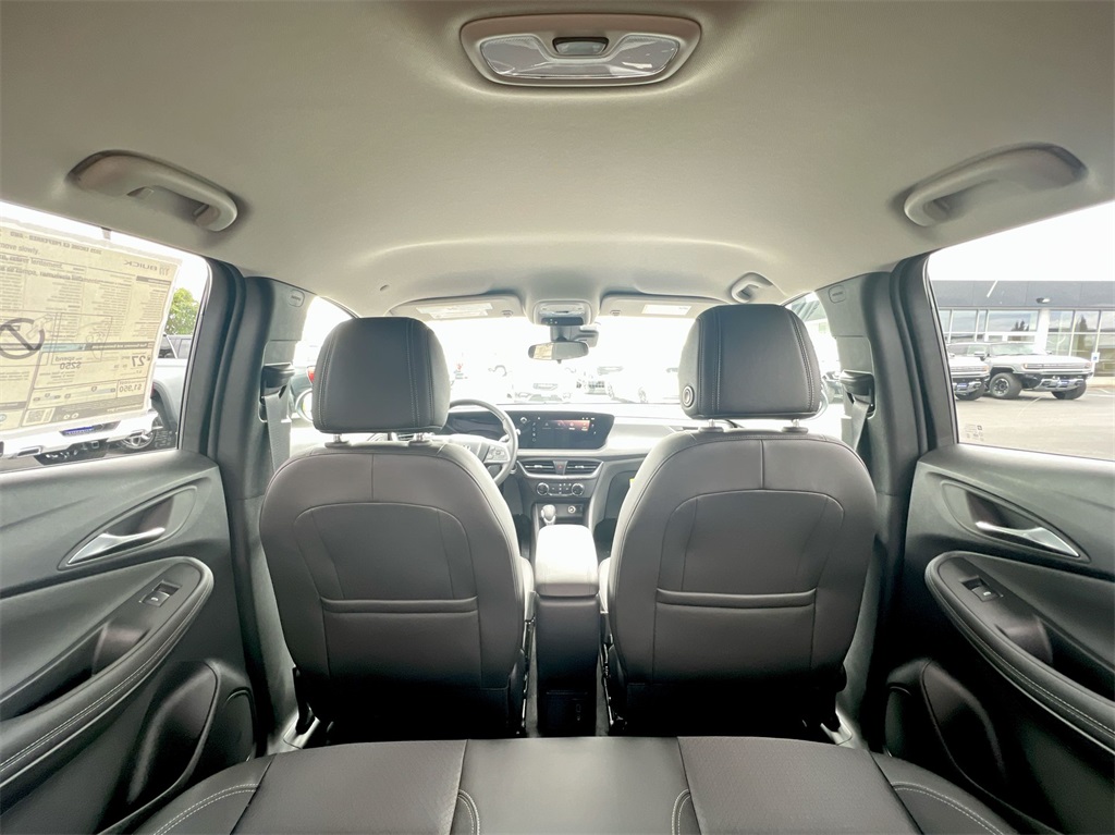 Vehicle image 20 of 28