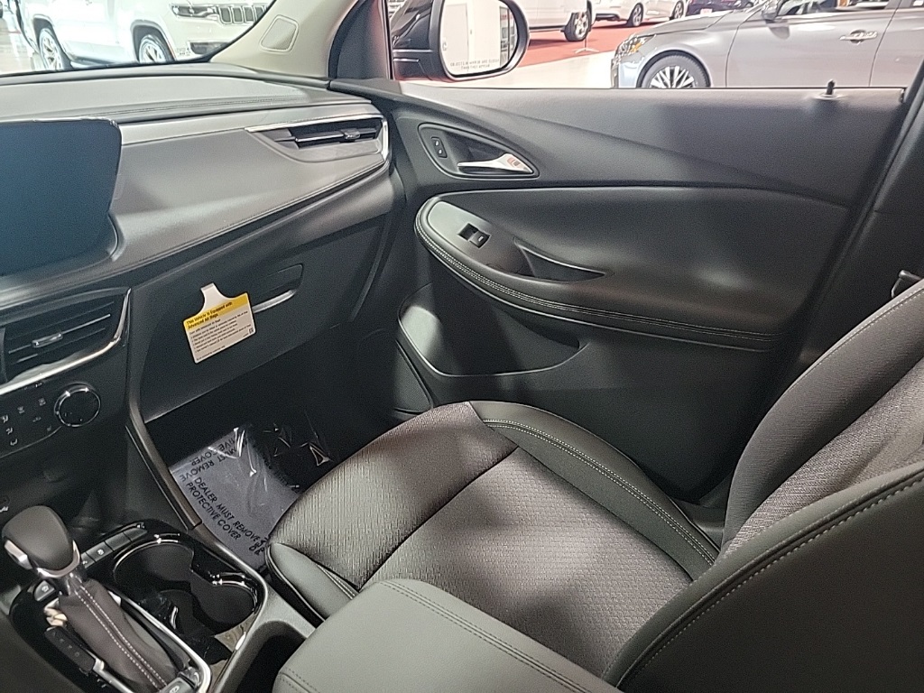 Vehicle image 15 of 27