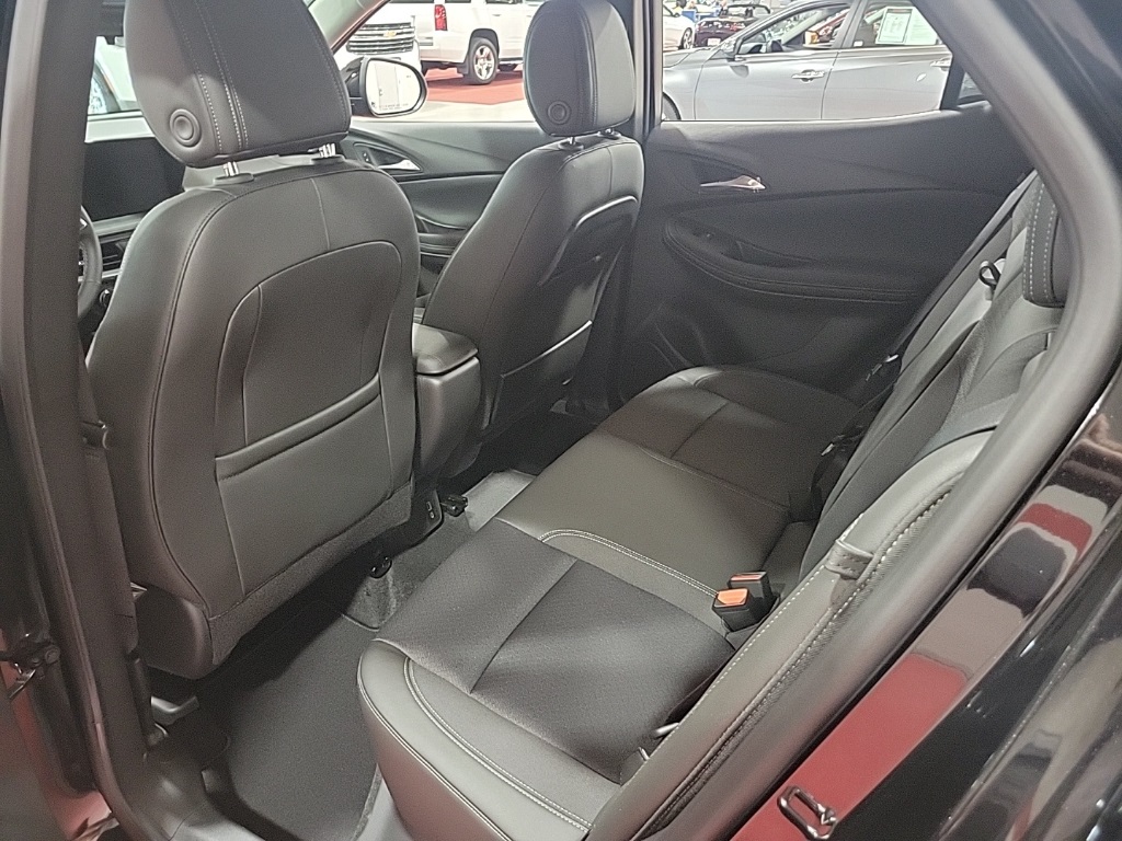 Vehicle image 12 of 27