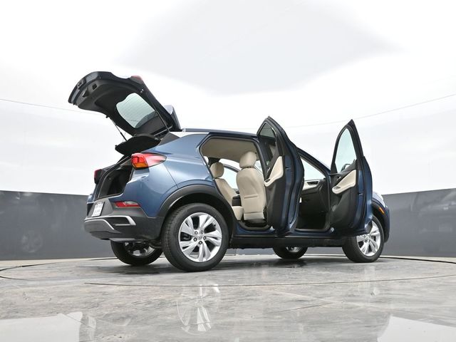 Vehicle image 21 of 44