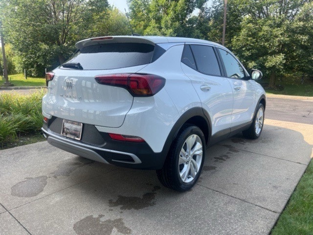 Vehicle image 6 of 21