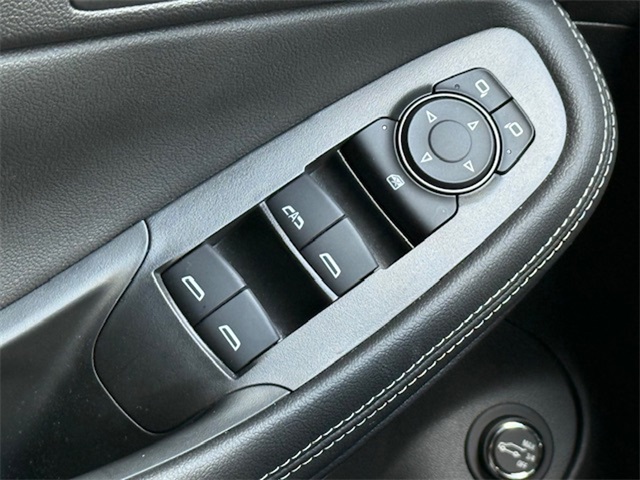 Vehicle image 36 of 37
