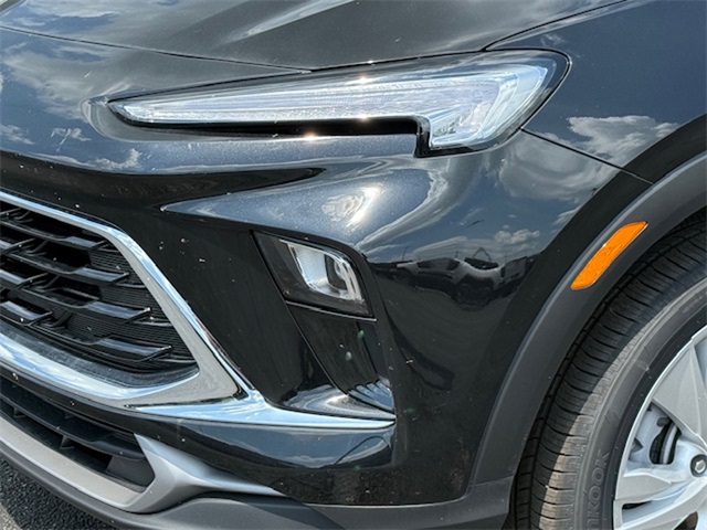 Vehicle image 33 of 37