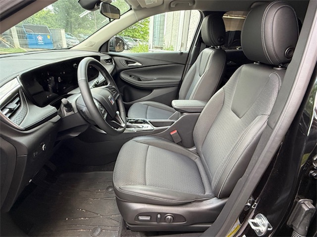 Vehicle image 17 of 37