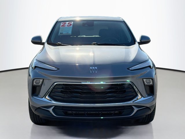 2025 Buick Encore GX Preferred Image 2 of 39