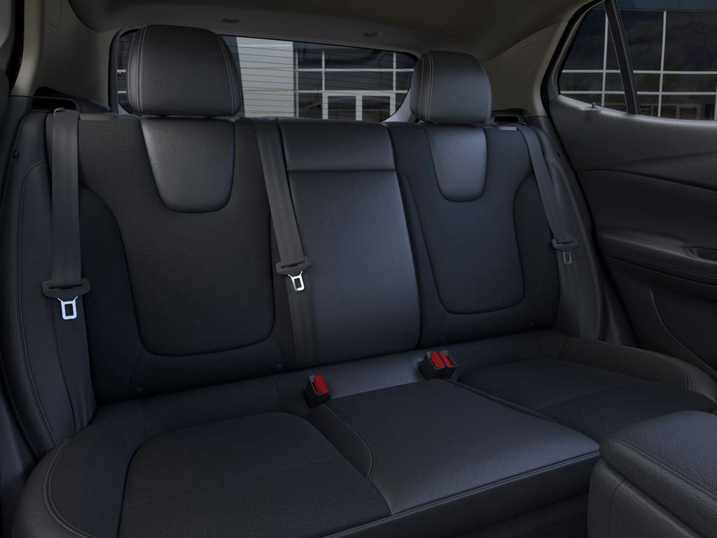 Vehicle image 11 of 25