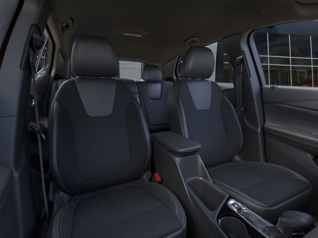 Vehicle image 10 of 25