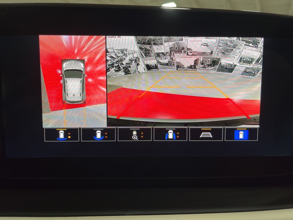 Vehicle image 29 of 31