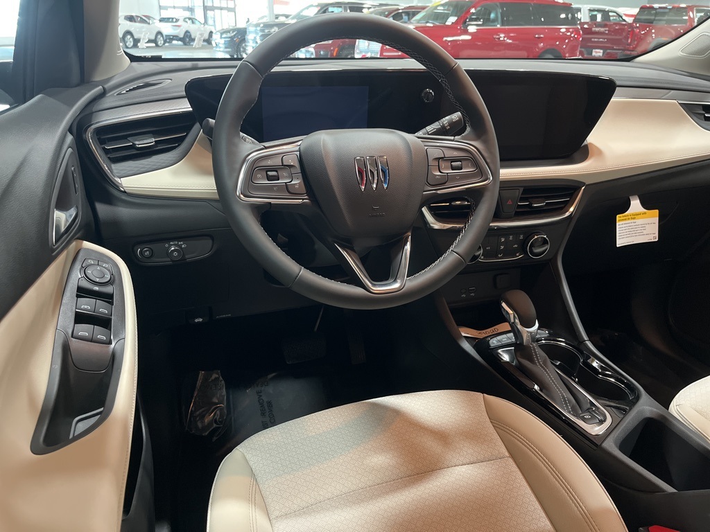 Vehicle image 14 of 31