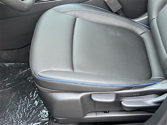 Vehicle image 26 of 35