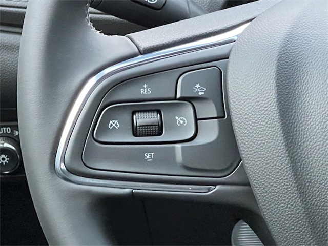 Vehicle image 28 of 35