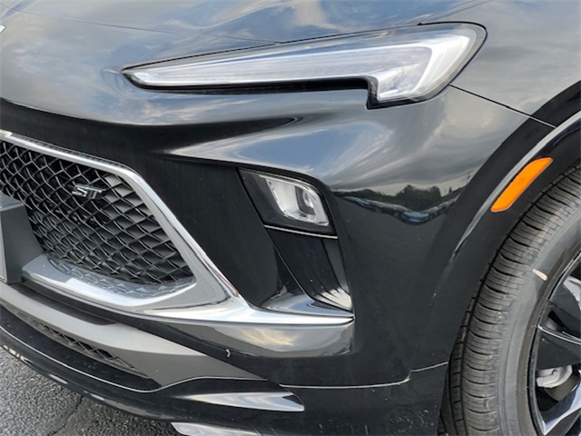 Vehicle image 32 of 35