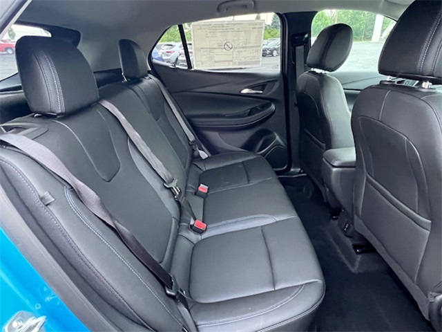 Vehicle image 13 of 35