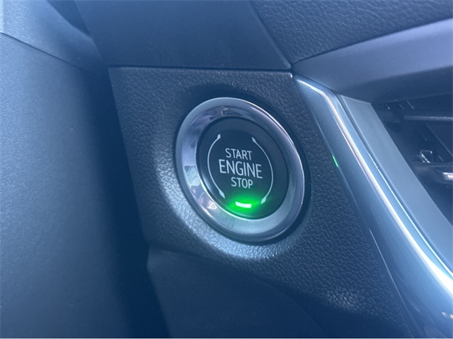 Vehicle image 22 of 35