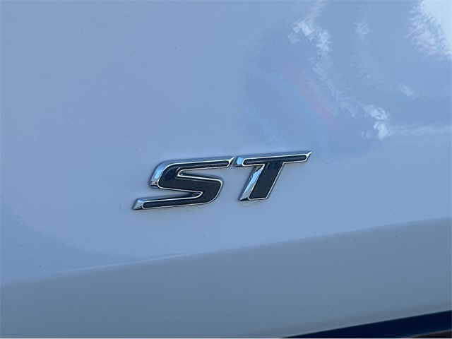 Vehicle image 34 of 35
