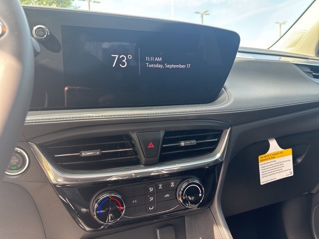 Vehicle image 17 of 23