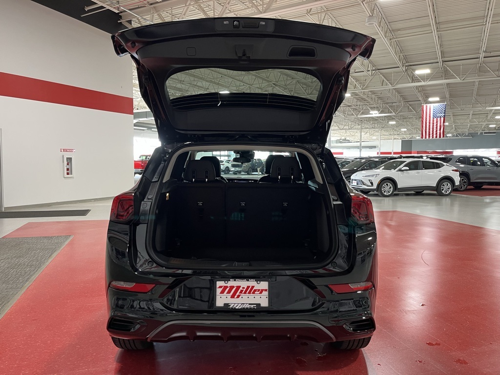 Vehicle image 14 of 34