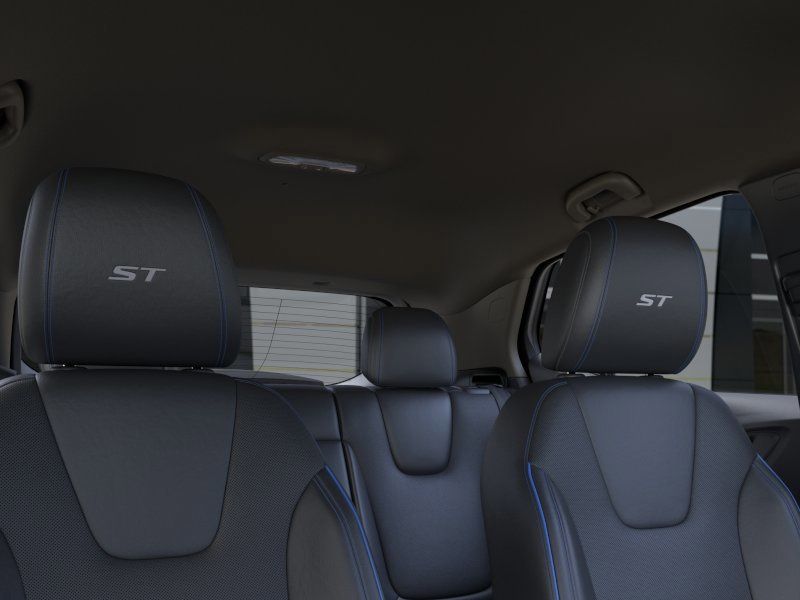 Vehicle image 22 of 25