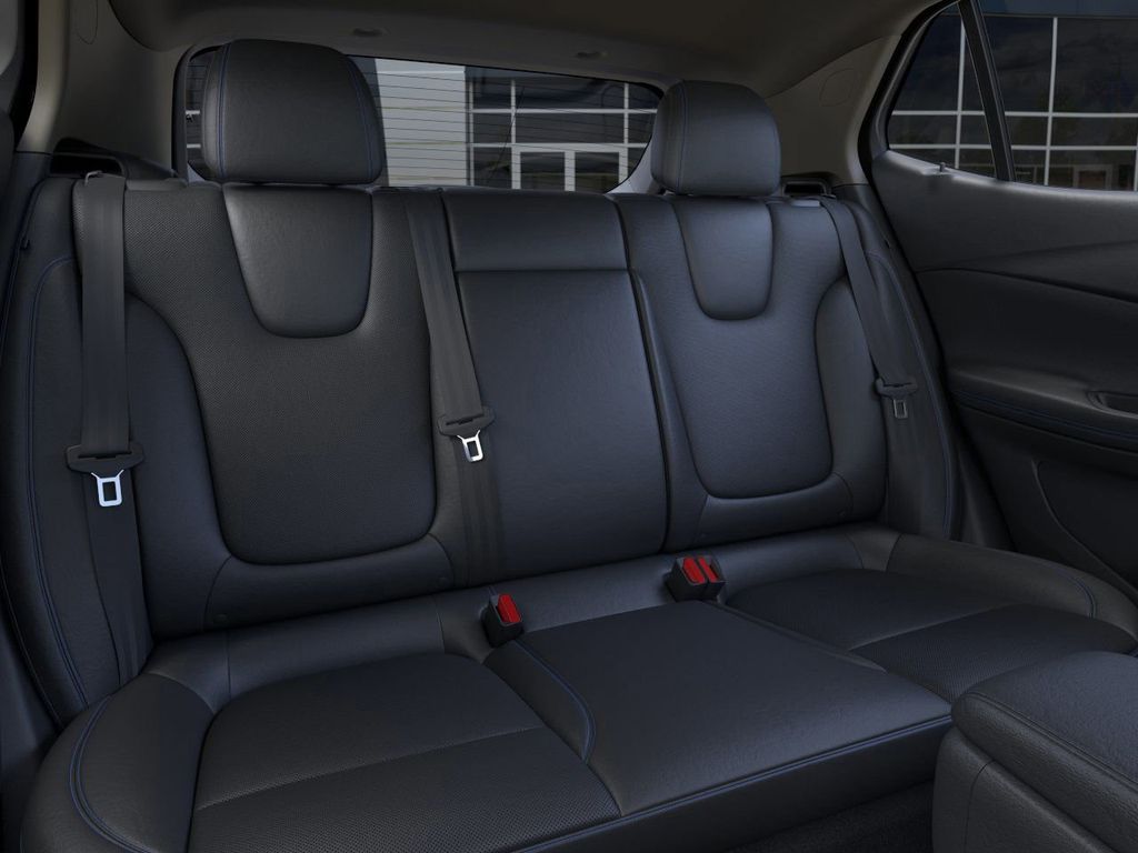 Vehicle image 12 of 25