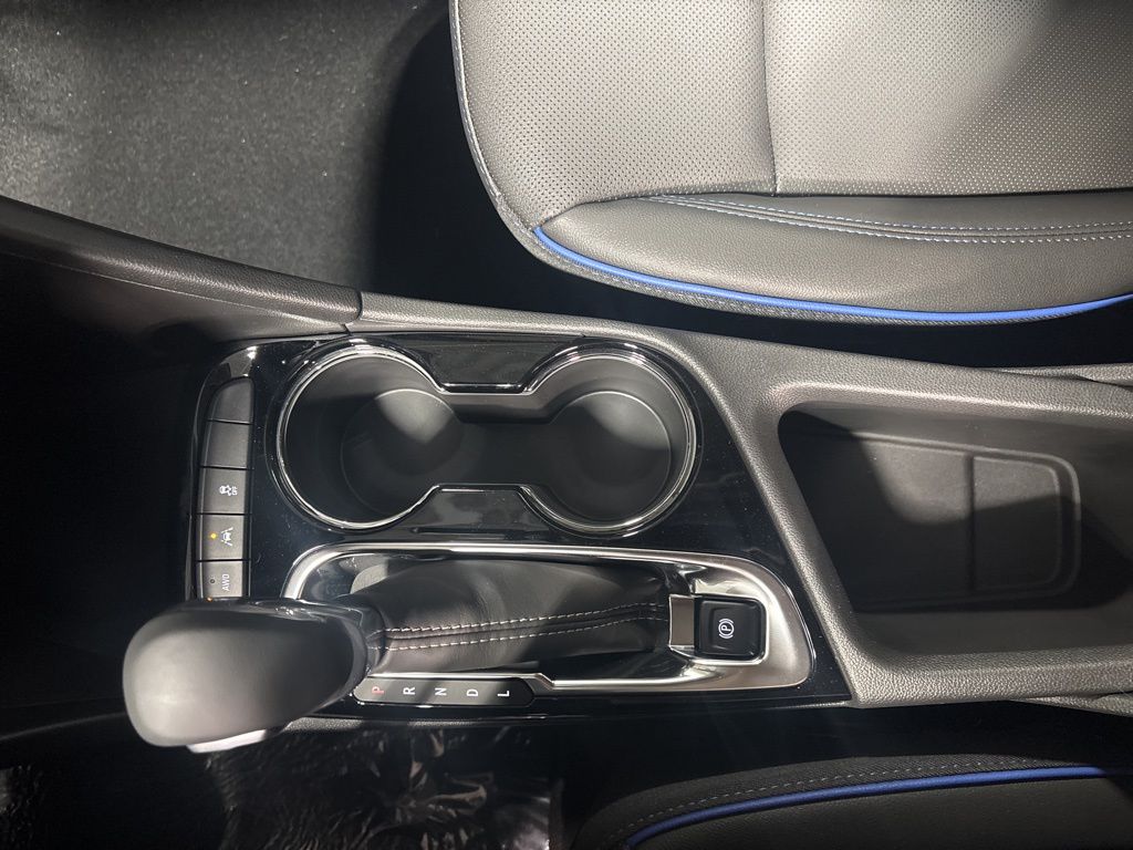 Vehicle image 21 of 46