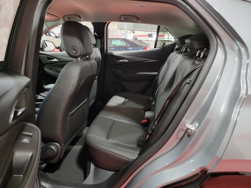 Vehicle image 18 of 26