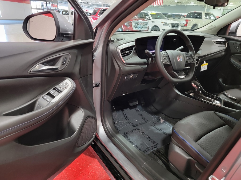 Vehicle image 12 of 26