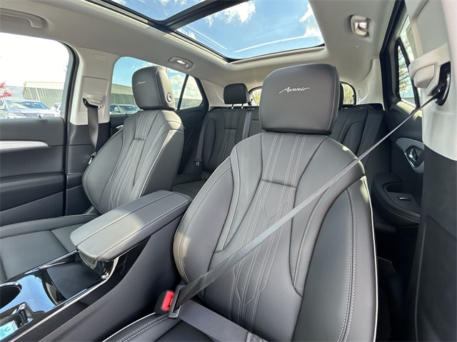 Vehicle image 36 of 47