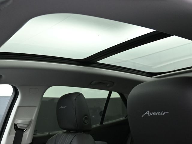 Vehicle image 43 of 47