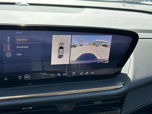 Vehicle image 9 of 24