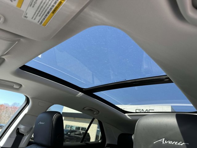 Vehicle image 22 of 24