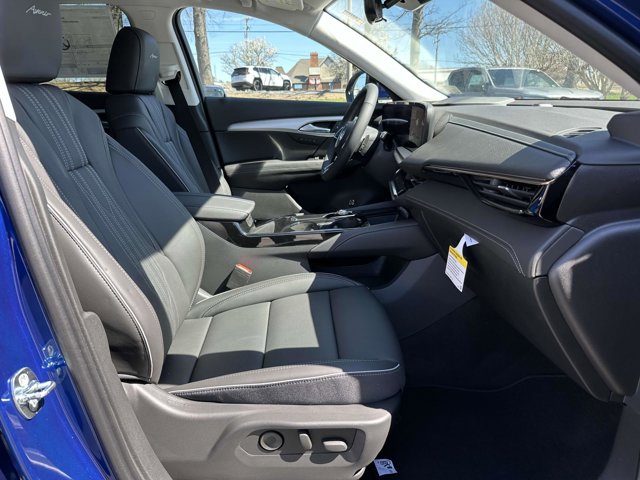 Vehicle image 15 of 24