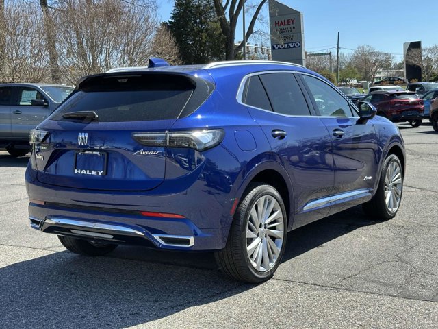 Vehicle image 4 of 24
