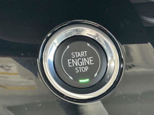Vehicle image 11 of 24