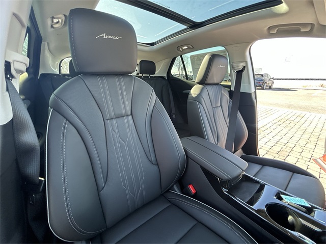 Vehicle image 44 of 47