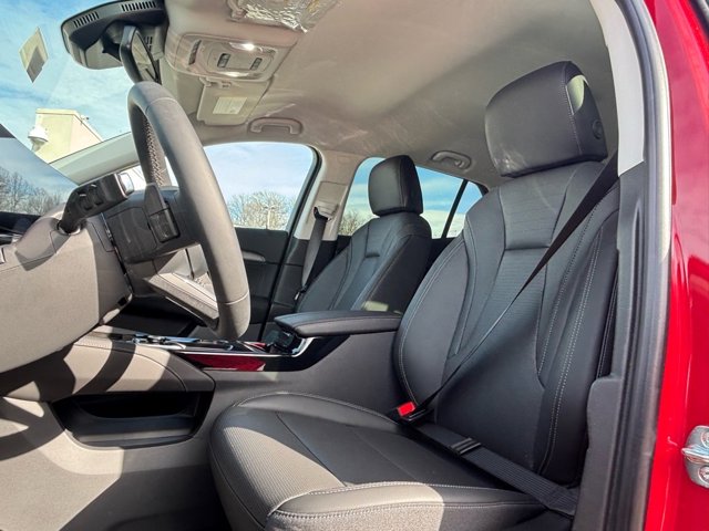 Vehicle image 18 of 20