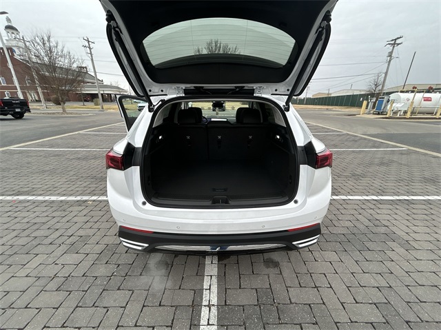 Vehicle image 42 of 47