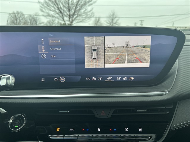 Vehicle image 31 of 47