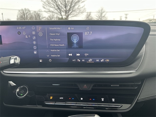 Vehicle image 29 of 47