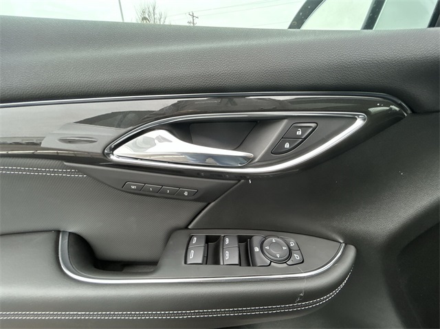 Vehicle image 39 of 47