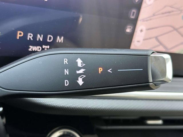 Vehicle image 12 of 31