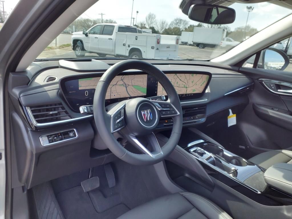 2025 Buick Envision Preferred Image 8 of 17