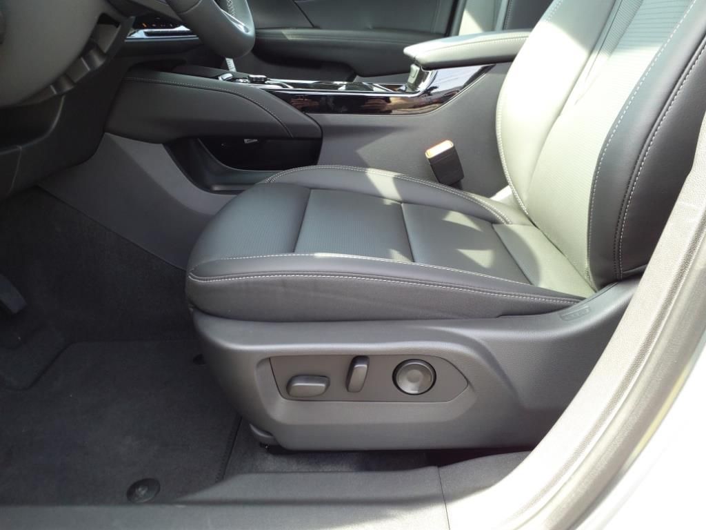 2025 Buick Envision Preferred Image 9 of 17