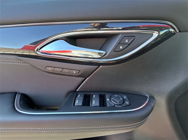 Vehicle image 38 of 46