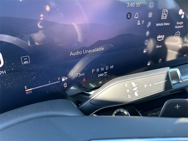 Vehicle image 31 of 46