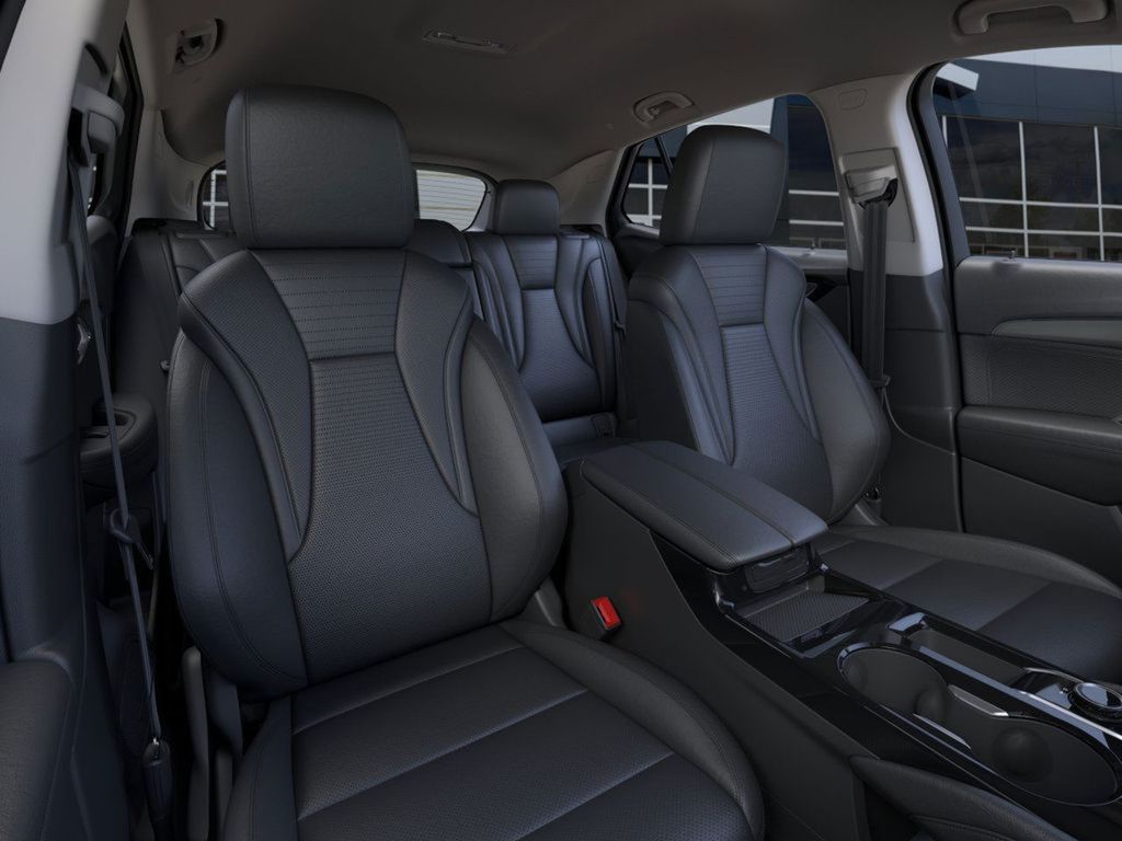 Vehicle image 16 of 25