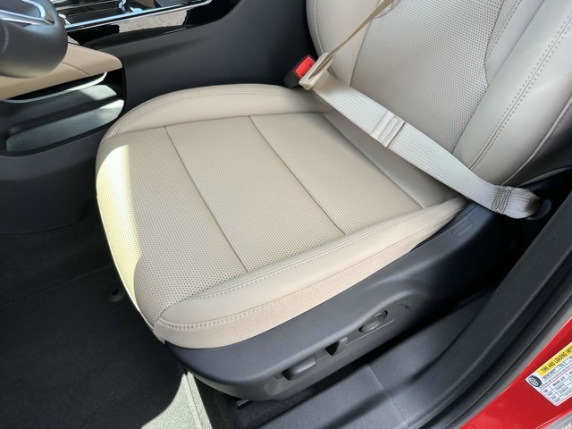 Vehicle image 22 of 25