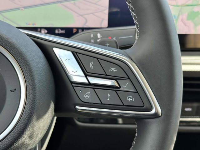 Vehicle image 14 of 25