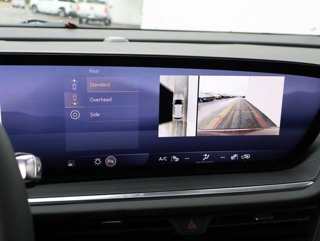 Vehicle image 29 of 63